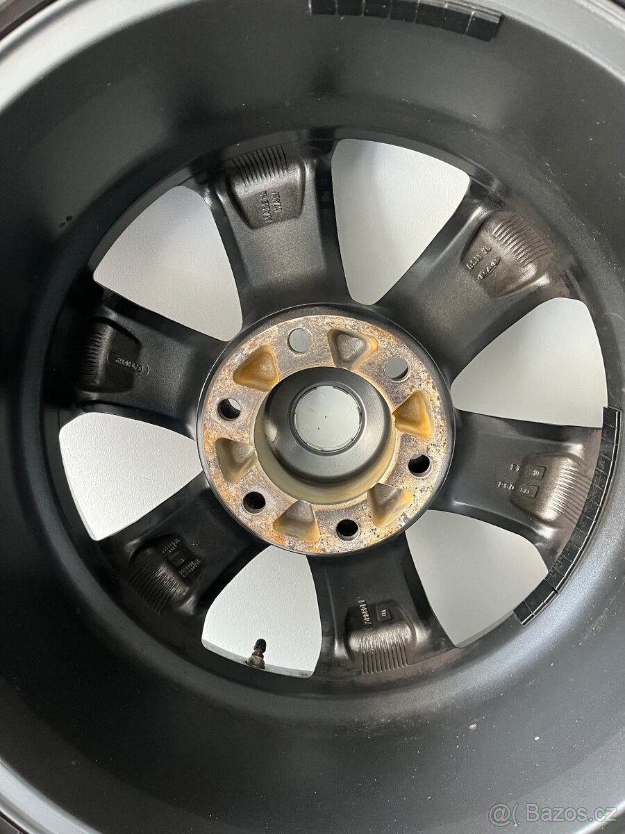 ALU kola MAK 6x139,7 8Jx18" ET 30 vč. pneu - 4