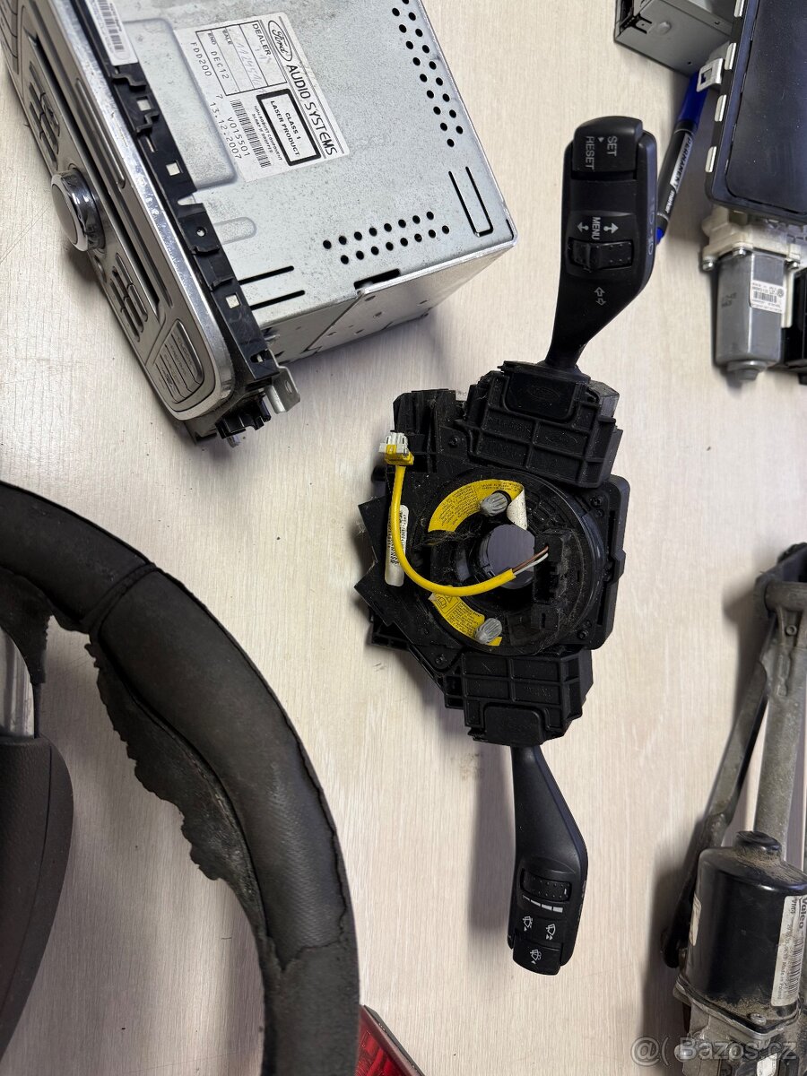 Prodám náhradní díly Ford Mondeo MK4 2007-2012 - 4