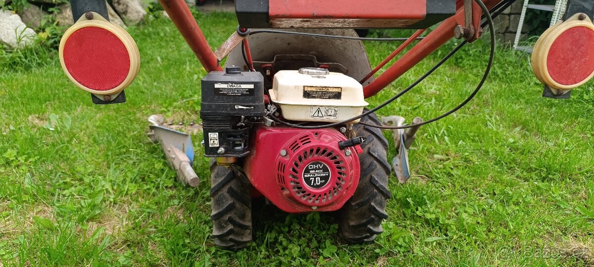 MF 70 lištová sekačka - 4