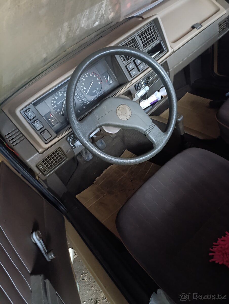Škoda favorit - 4
