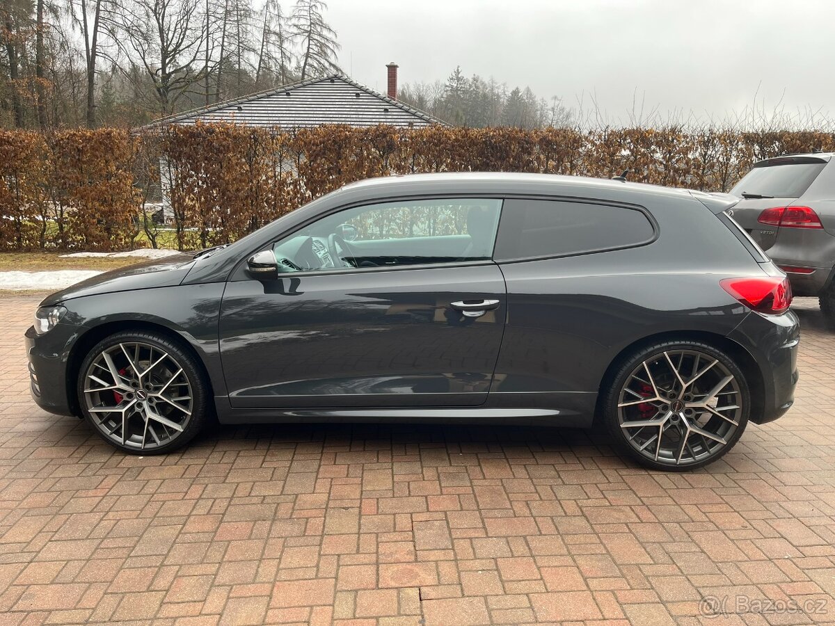 Volkswagen Scirocco 2.0 GTS 162kW Manuál Serviska - 4