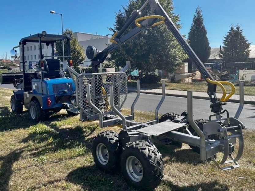 vlek na dřevo, vyvážečka dřeva, hydraulická ruka - 4