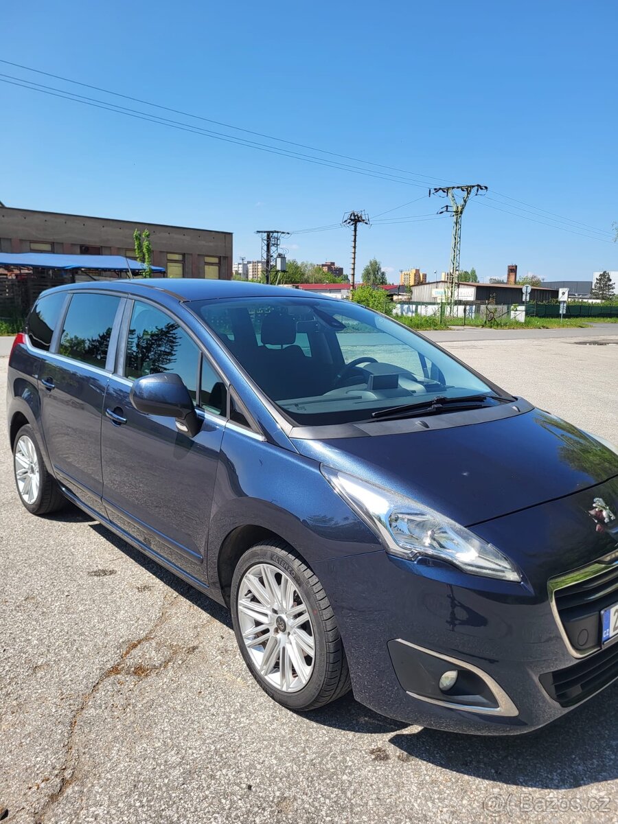 Peugeot 5008 - 4