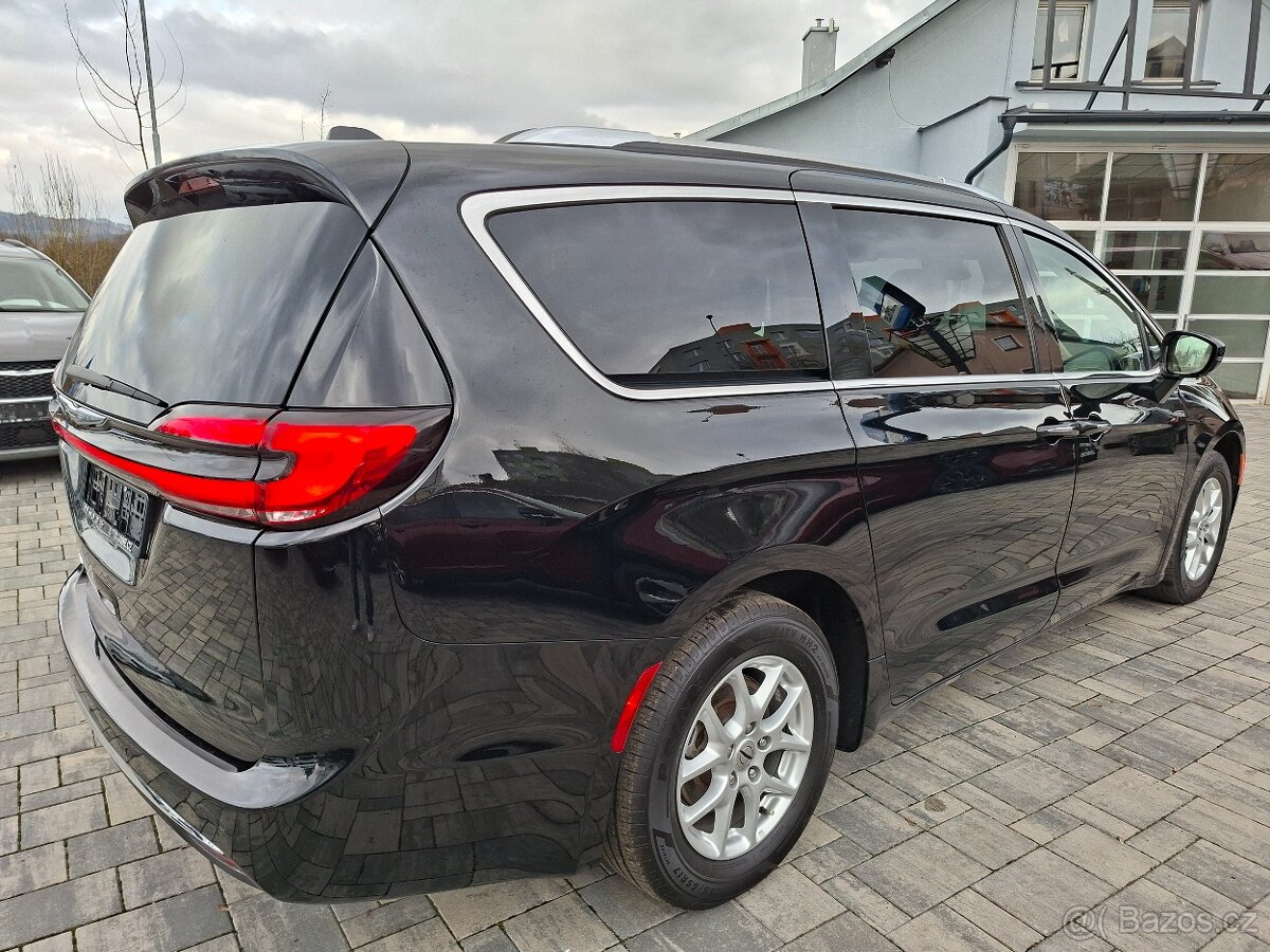 Chrysler Pacifica 3,6L V6, 7míst, bohatá výbava, nový model - 4