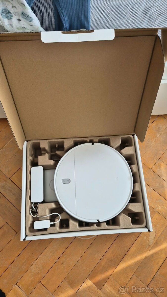 robotický vysavač Xiaomi Mi Robot Vacuum Mop Essential - 4