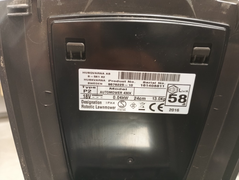 Robotická sekačka Husqvarna AM 430X - 4