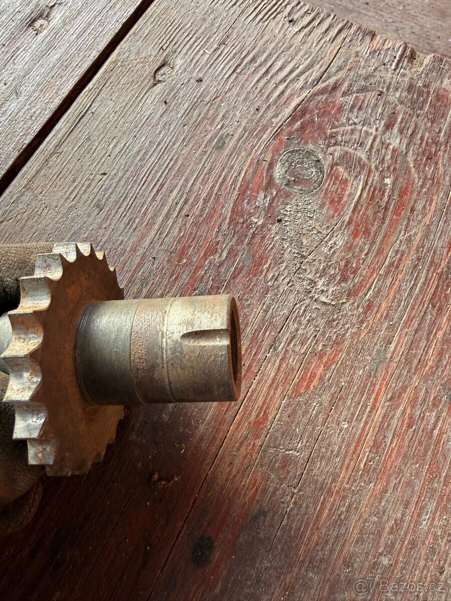 Čz 175 Prase - primární kolečko - 4