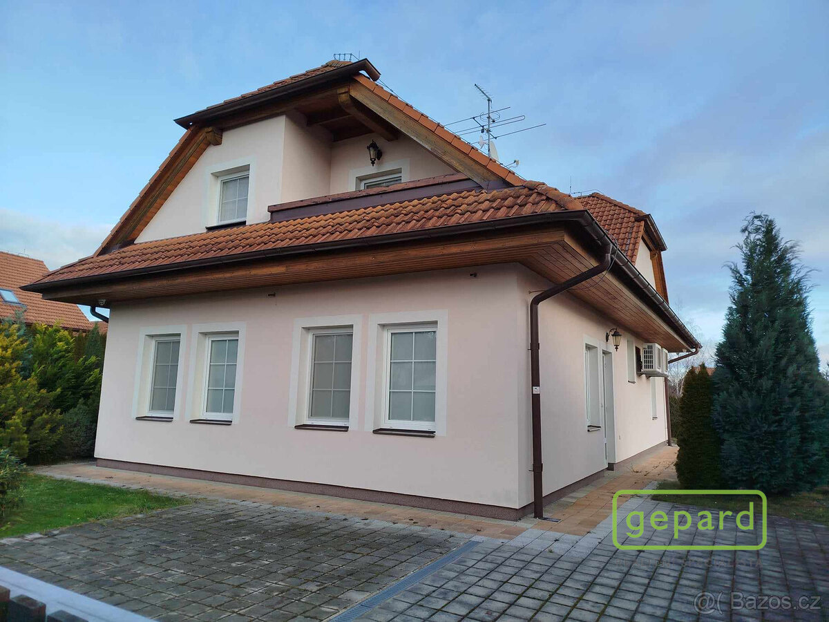 Velký luxusní RD, Římov u ČB - 4