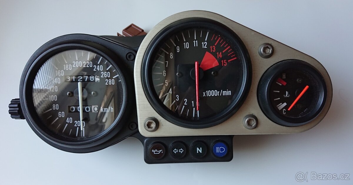 Kawasaki ZX7R díly - 4