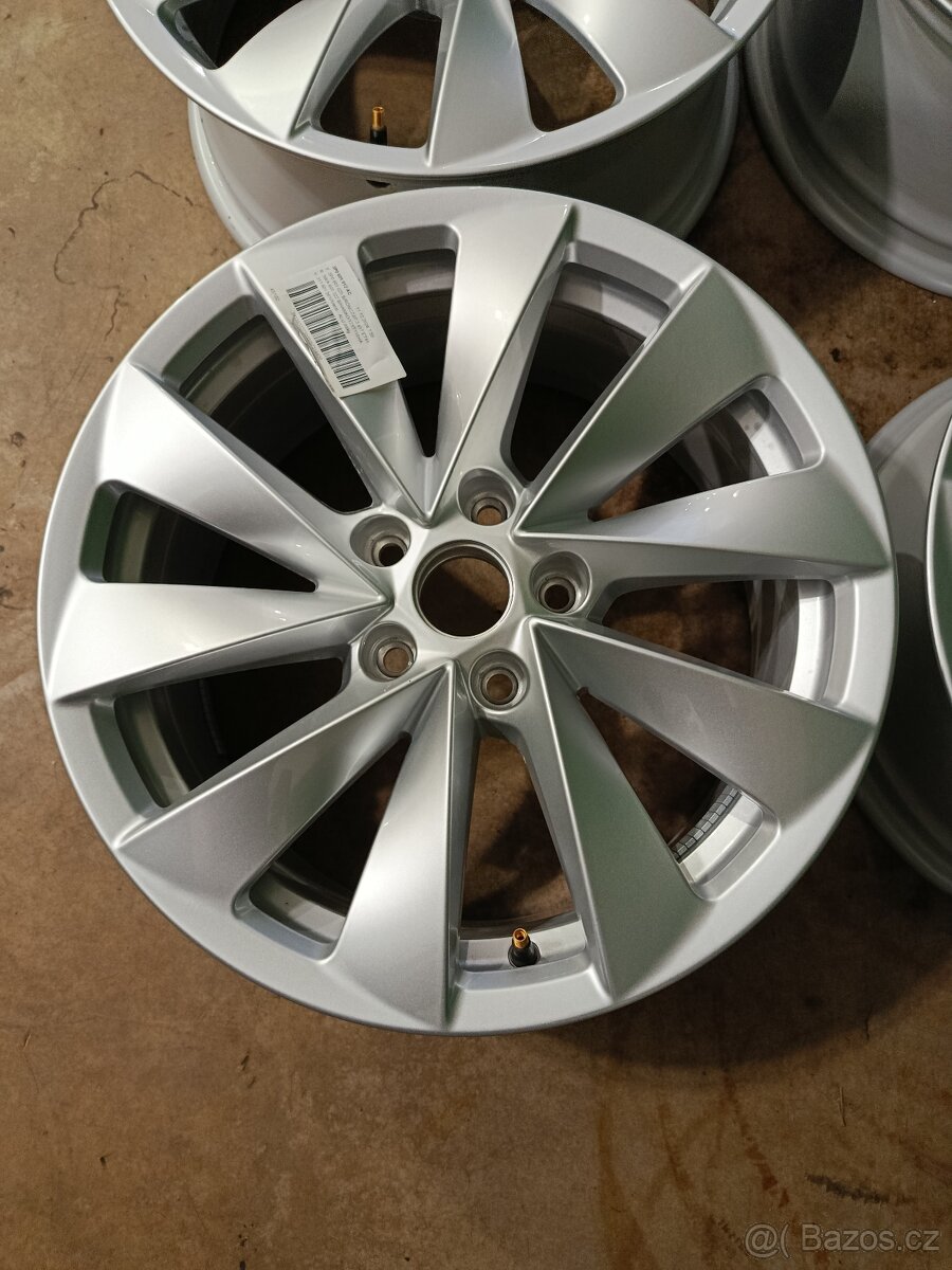 17" NOVE alu disky 5x112 Superb - 4