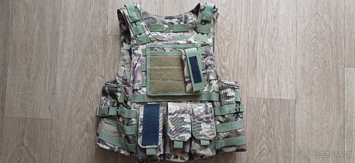 Airsoft Delta Armory s výbavou - 4