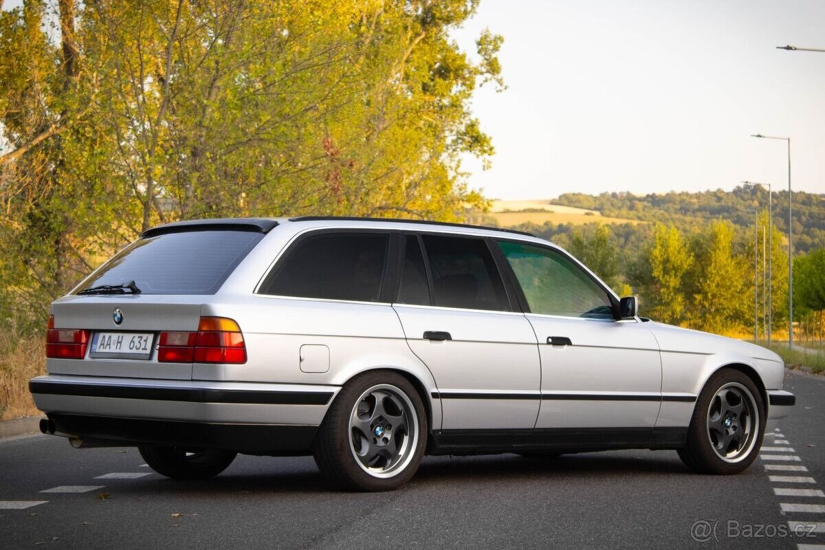 BMW 530i V8 160kw Touring E34 - 4
