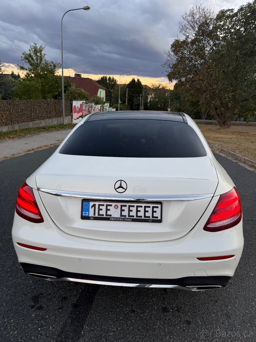 Mercedes-Benz E200 W213 - 4