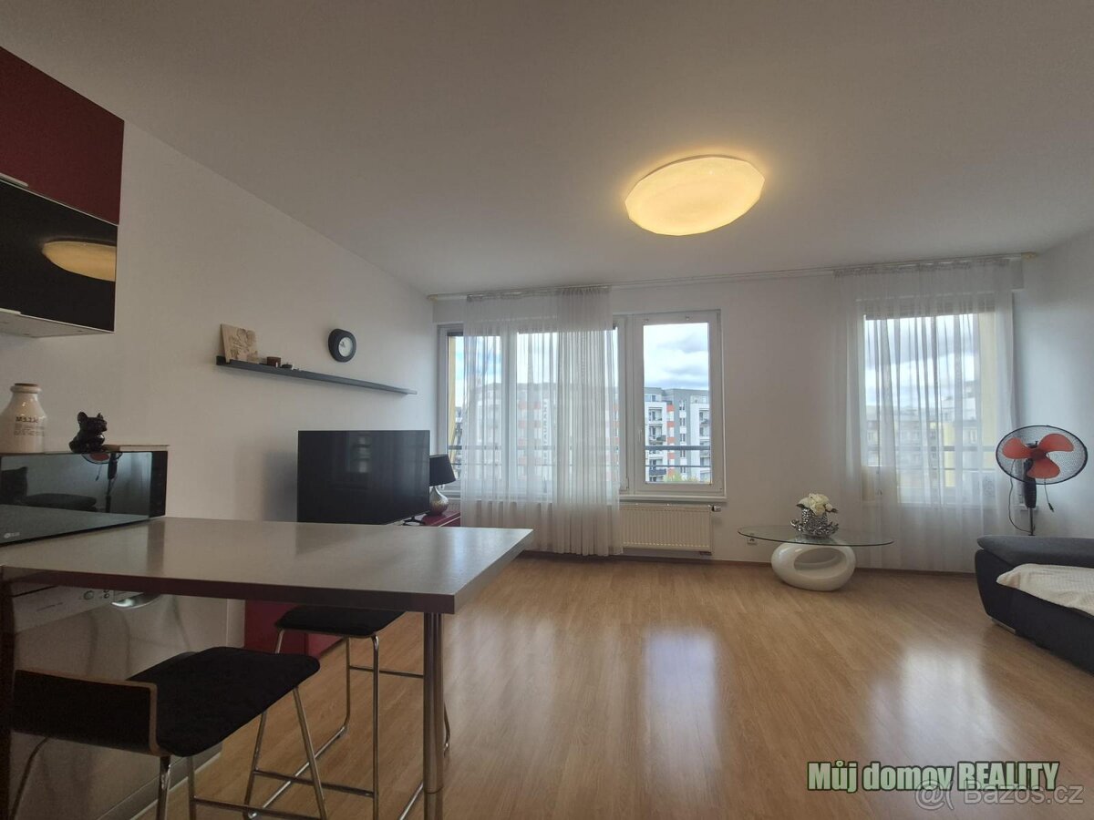 Pronájem bytu 2+kk, 50 m s balkonem Praha 5, Zličín. - 4