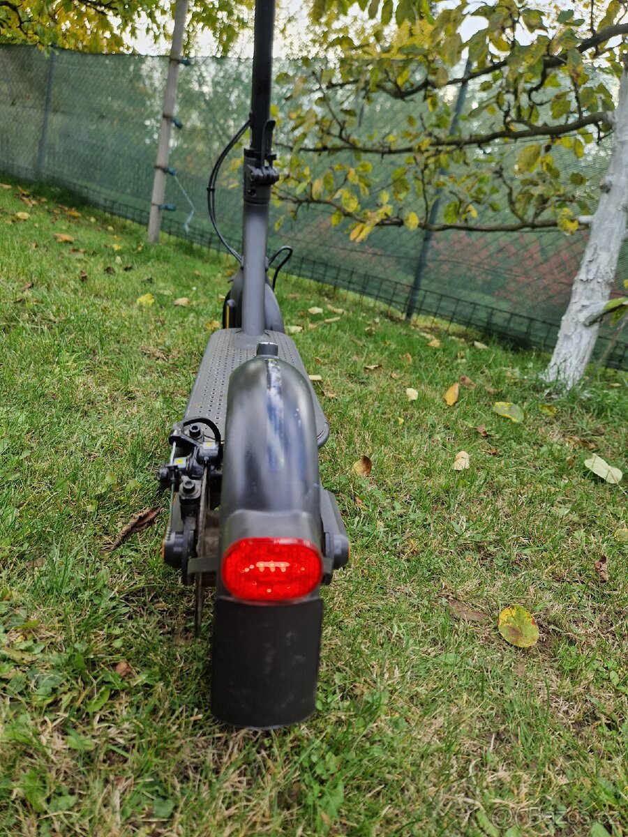 Elektrická koloběžka Xiaomi mi scooter pro 2 nová baterie - 4
