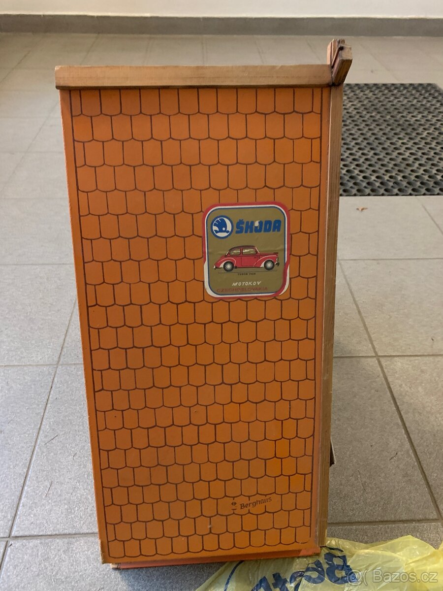 Retro domeček pro panenky - Berghaus - 4