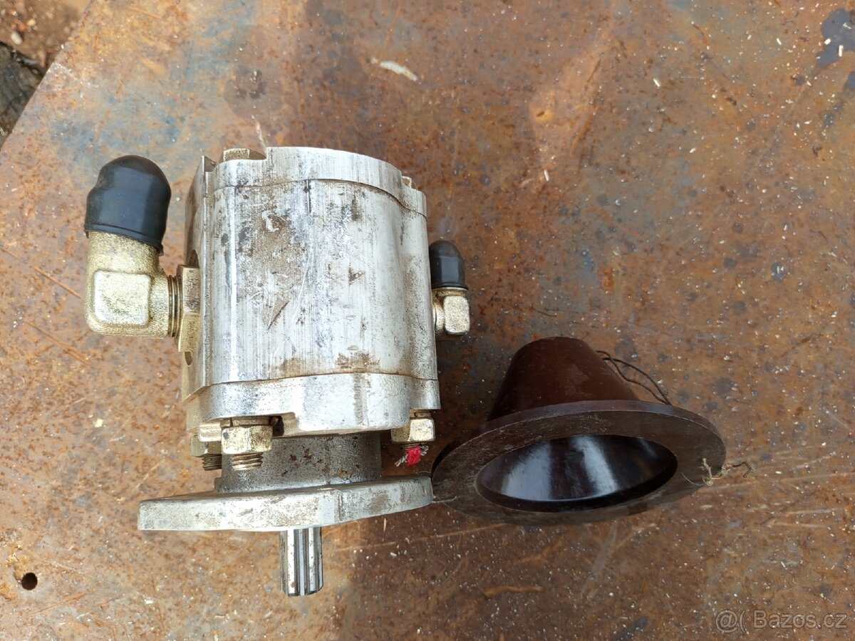 Hydraulické čerpadlo Jihostroj - 4
