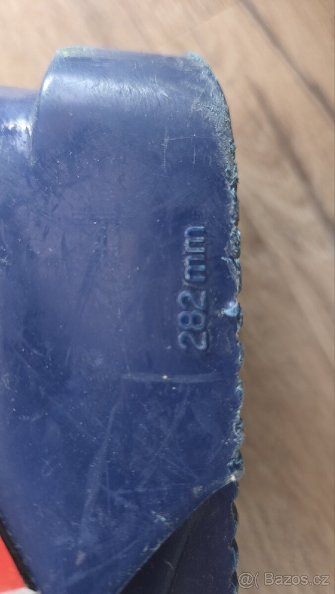 Prodam lyzaky/preskace Lange 5-5,5/ 282mm - 4