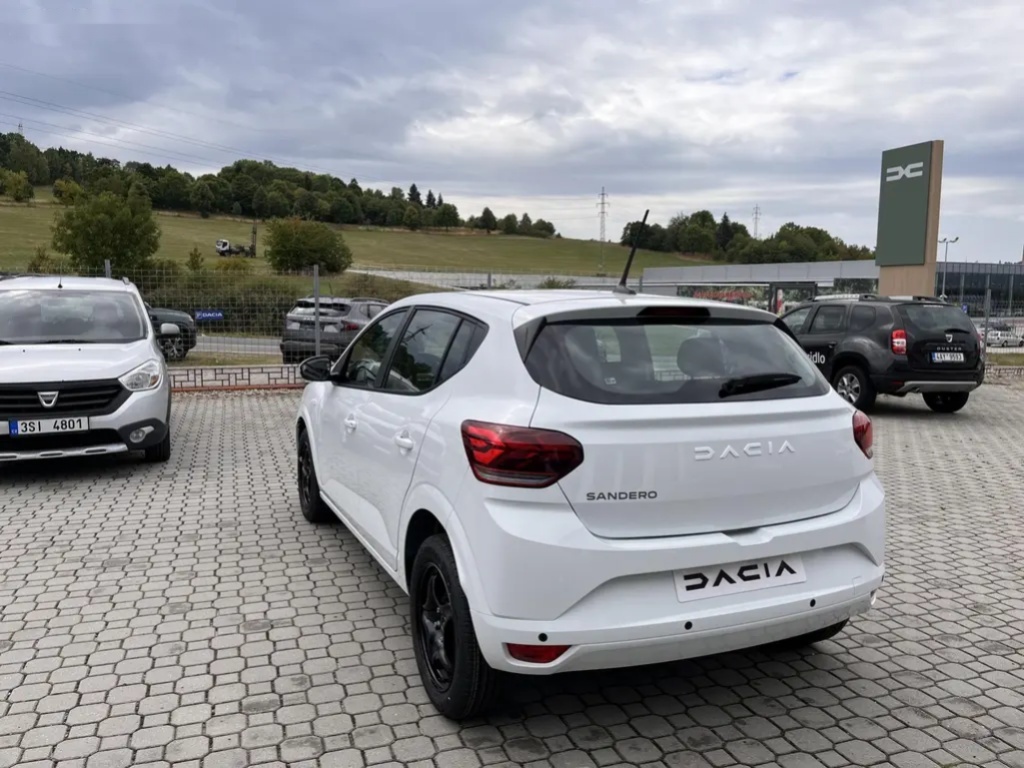 Dacia Sandero, Expression ECO-G 100 - 4