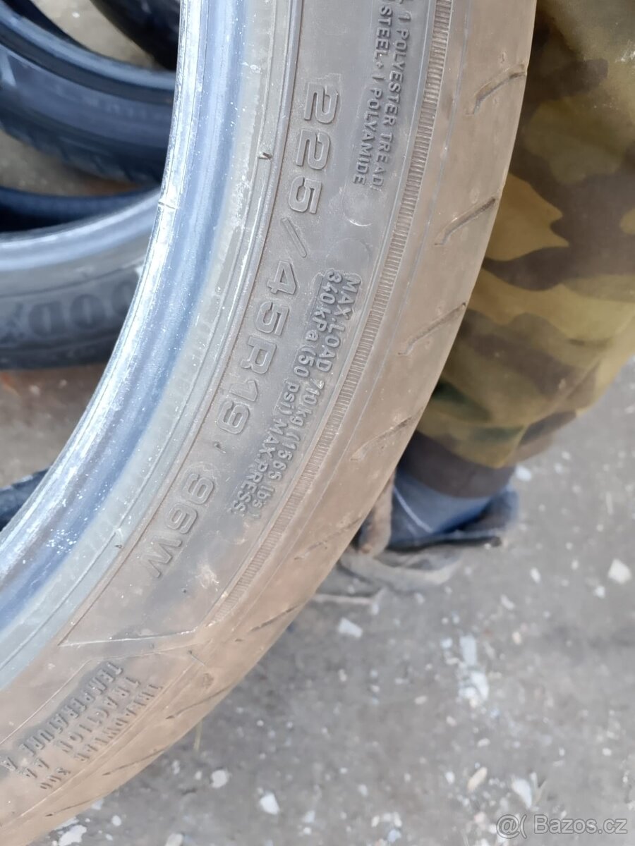 225/45/19 96w Goodyear - letní pneu 4ks - 4