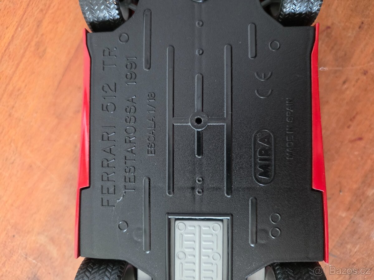 MODELY - 4