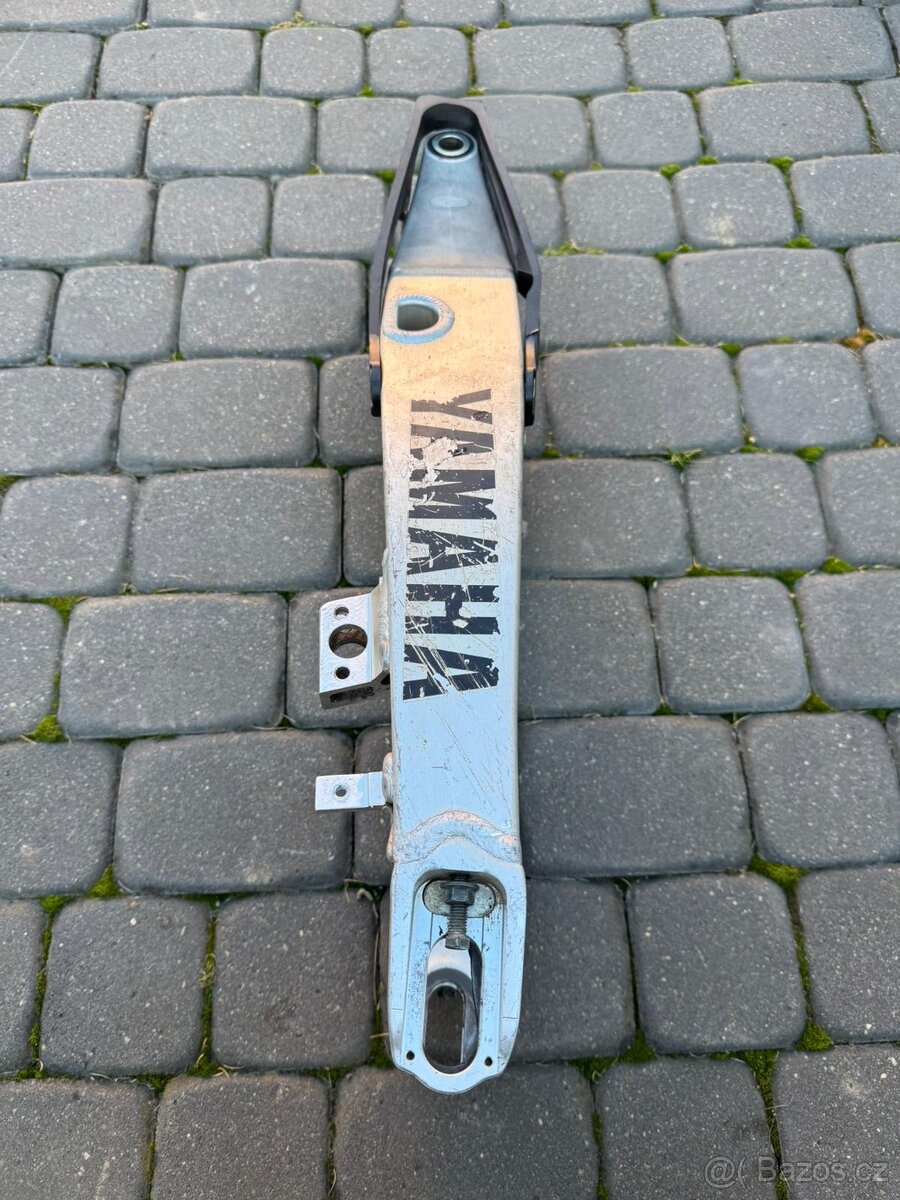 Kyvná vidlice zavěšení kyvka kolo Yamaha YZF WRF YZ - 4