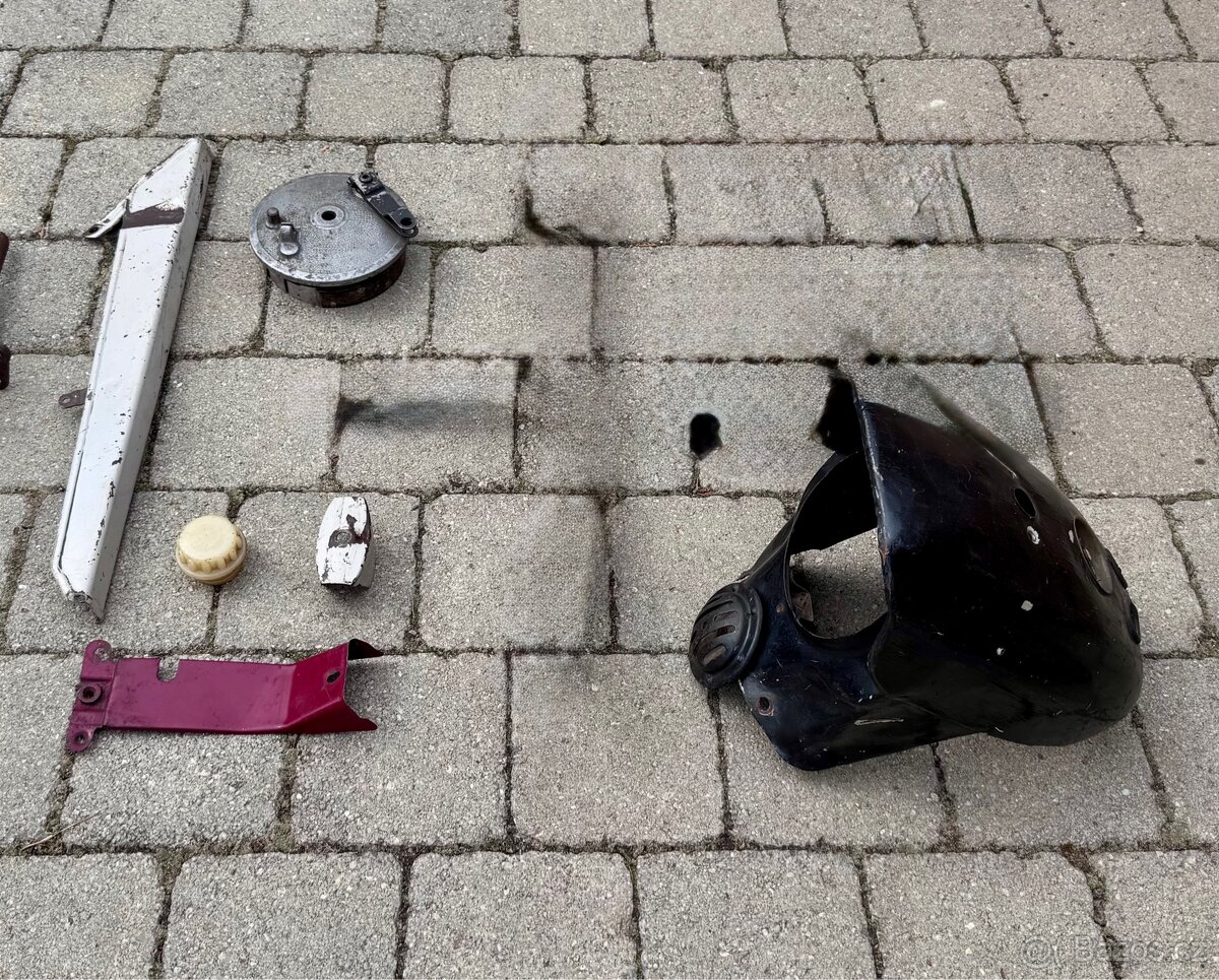 Jawa 50 parez pionyr fichtl mustang - dily - 4