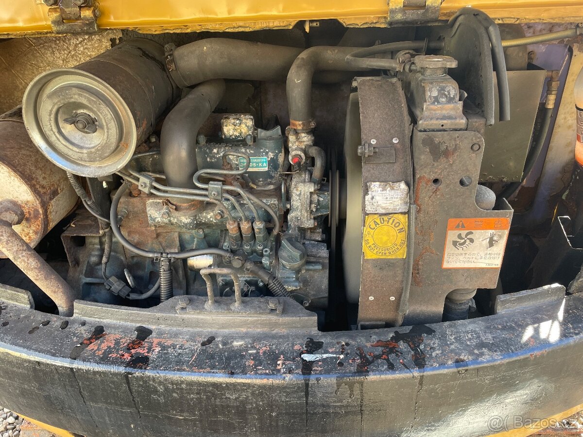 Minibagr Hitachi ZX 25-2. 2,5tuny - 4