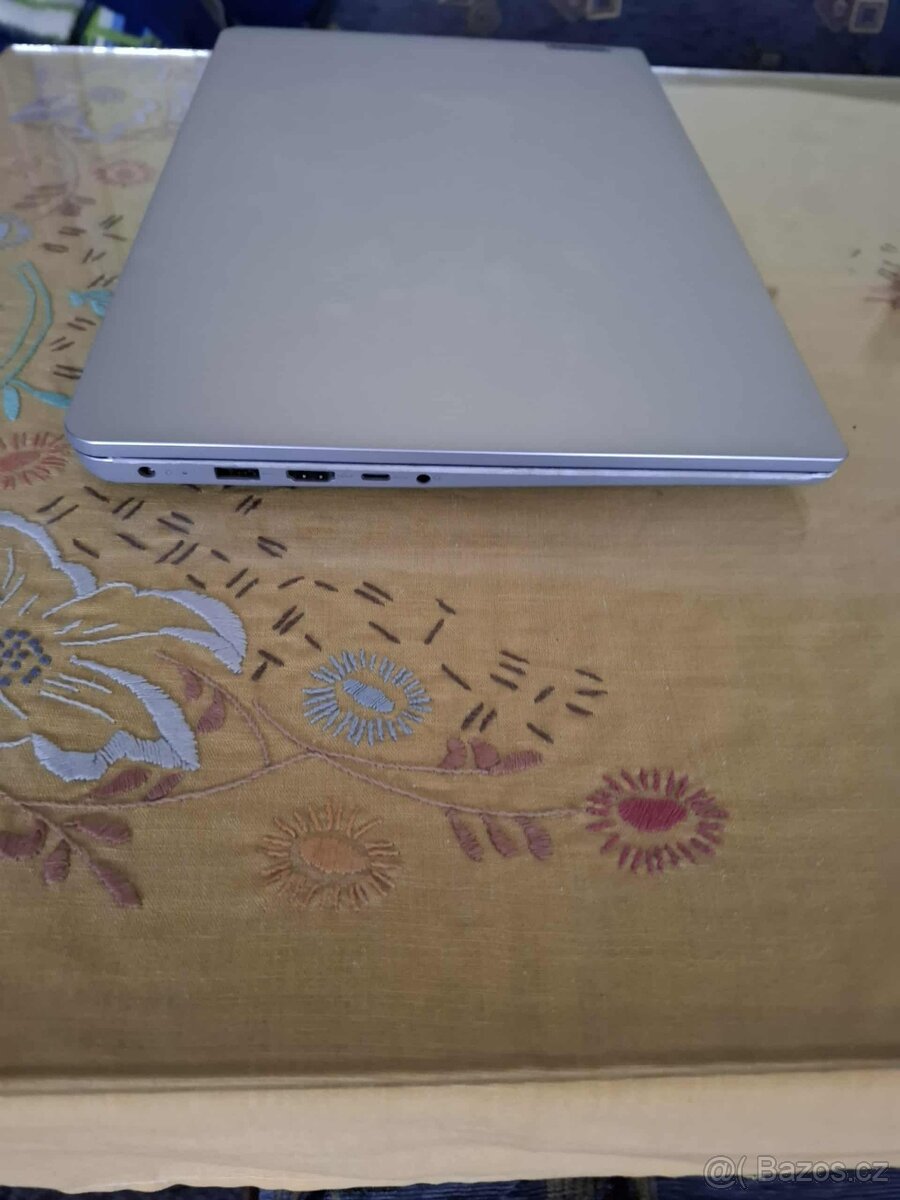 Lenovo Ideapad 1 15AMN7 - 4