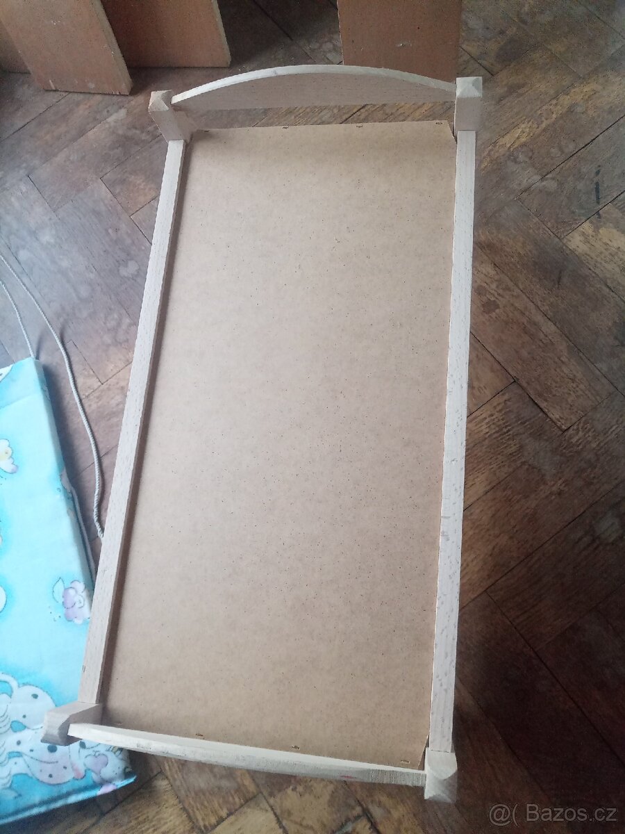 Kolebka postylka pro panenku - 4