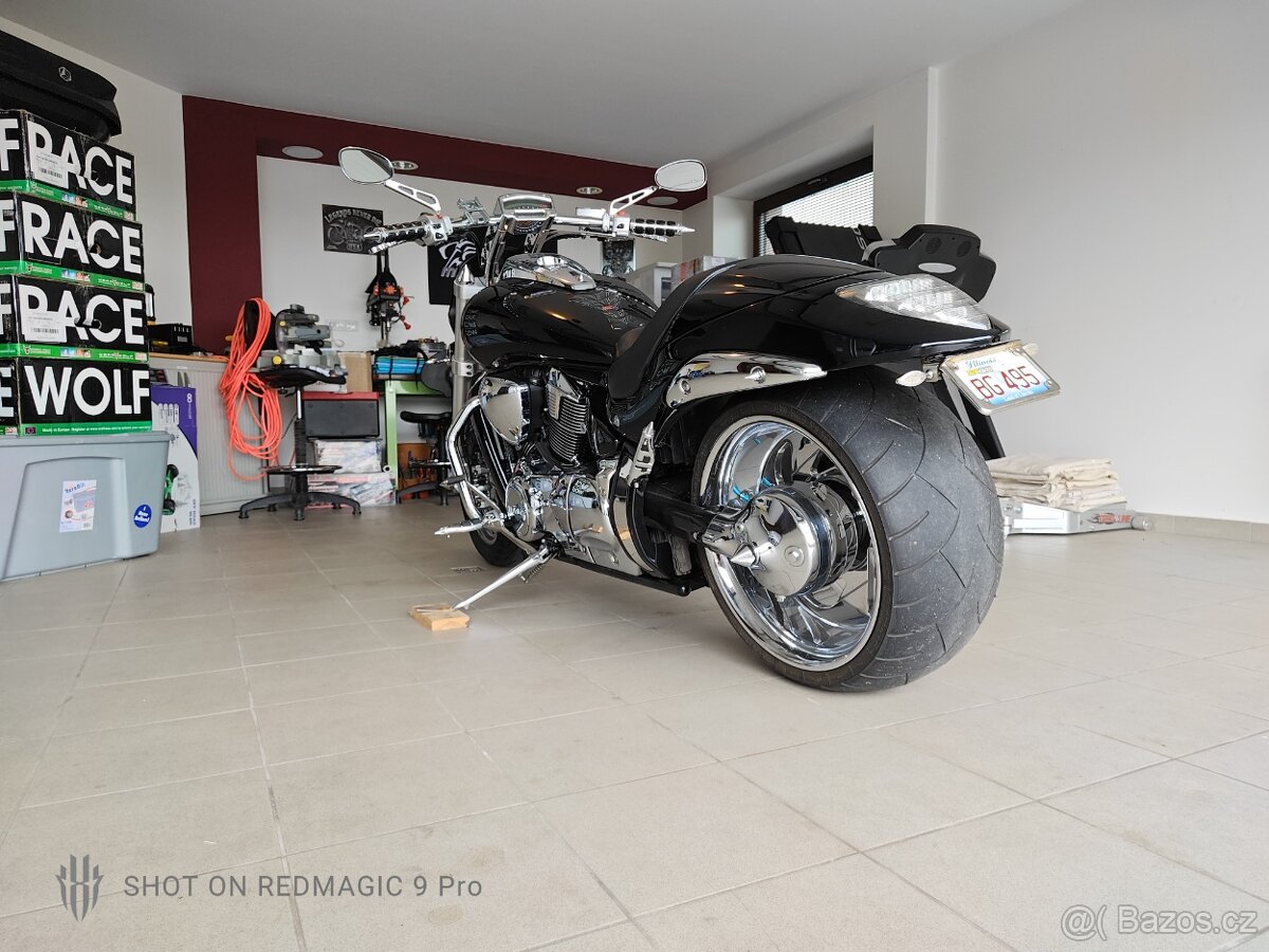 Suzuki Intruder M109R, M1800R - 4