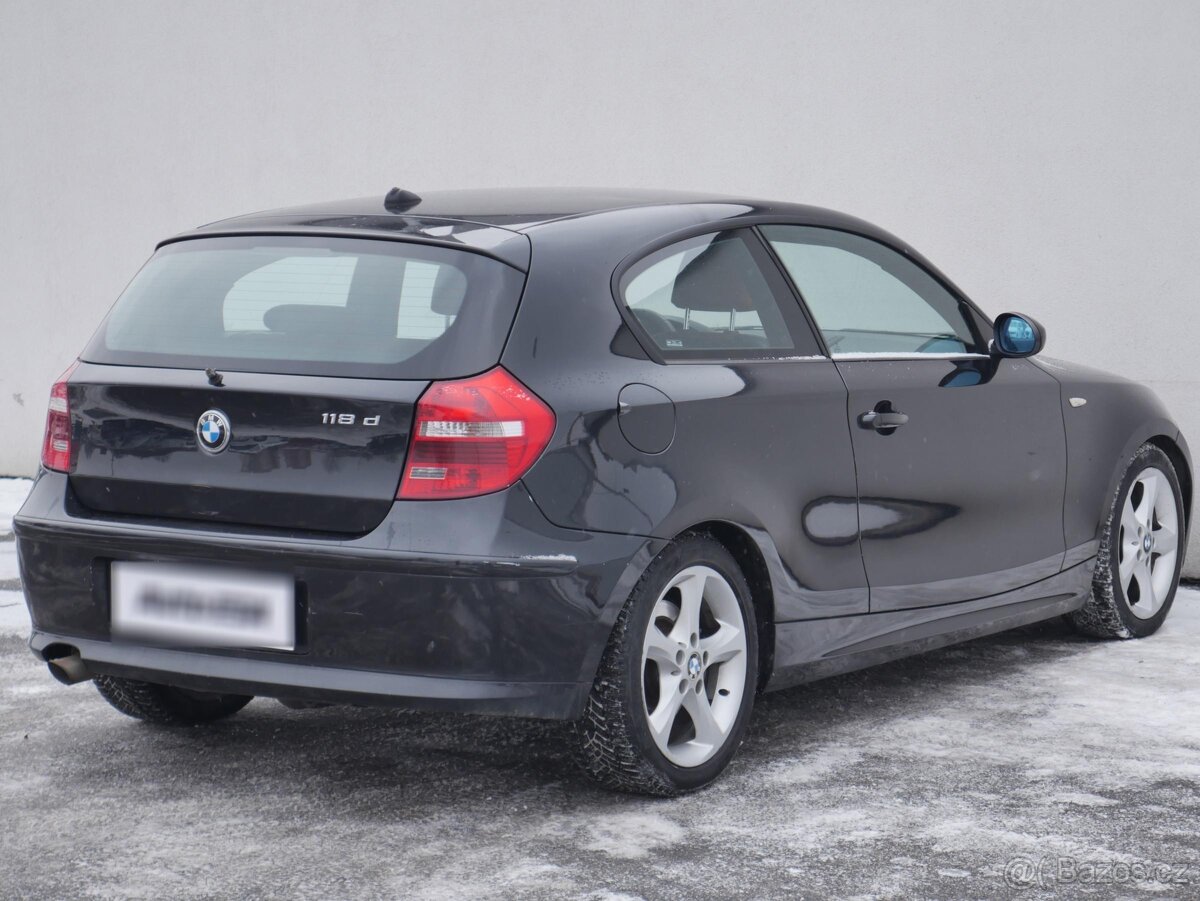 BMW Řada 1 2.0d , 105 kW nafta, 2008 - 4