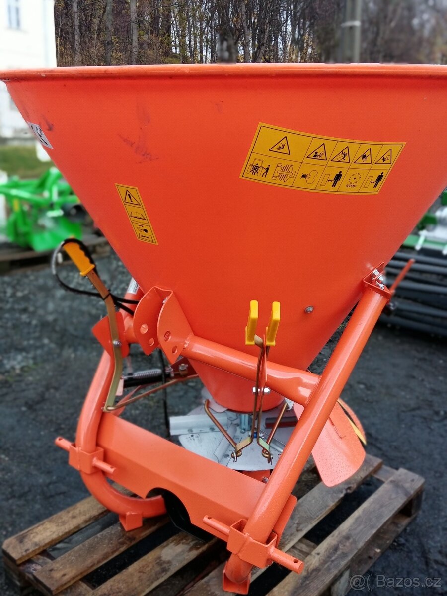 Rozmetadlo písku soli 500l - 4