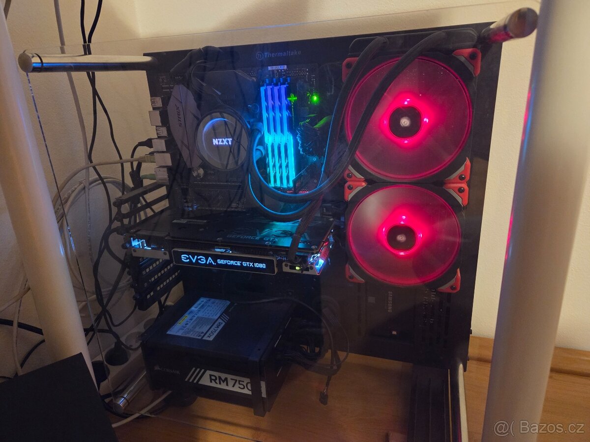 Prodám PC komplet vybavená skříň - 4