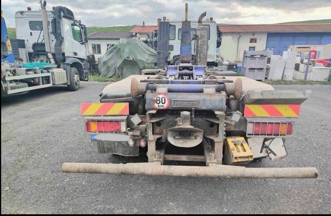 Iveco Trakker - 4