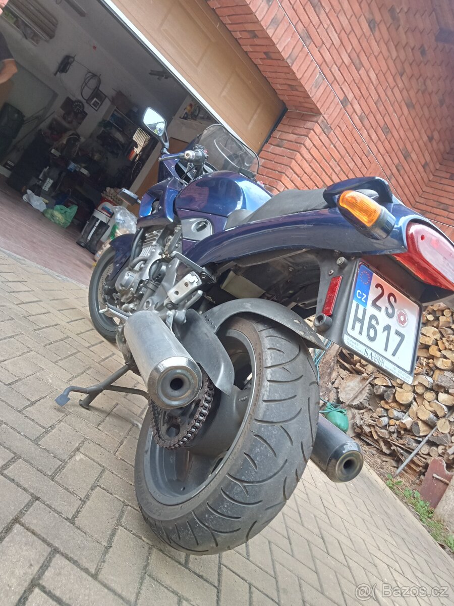 Triumph trophy 1200 - 4