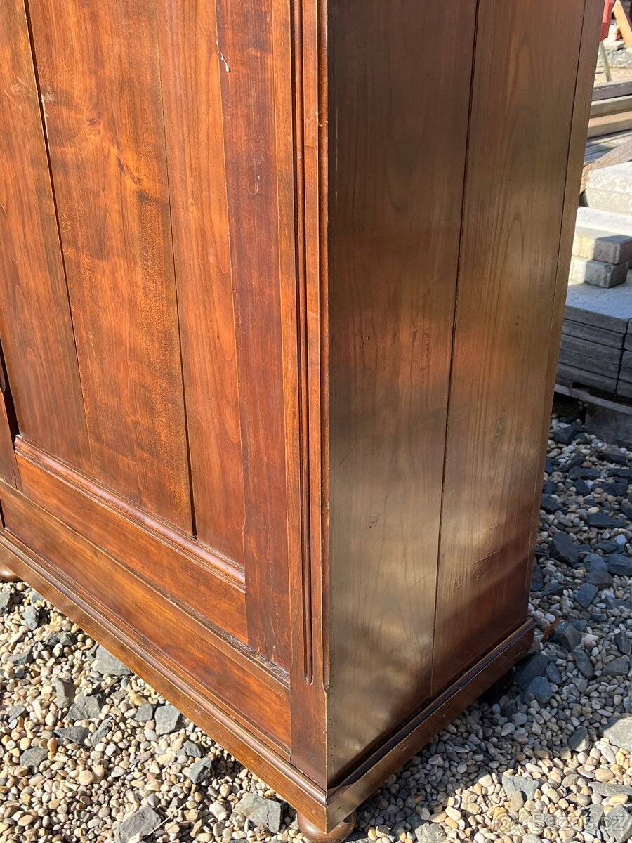 Masivní skříň - AKCE doprava - 4