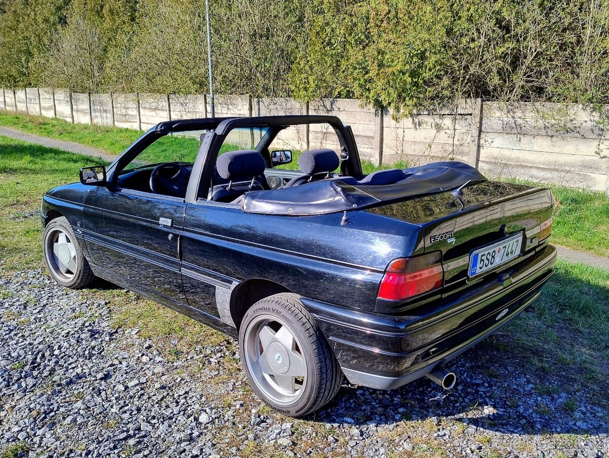 Ford Escort 1,8 16V - 4