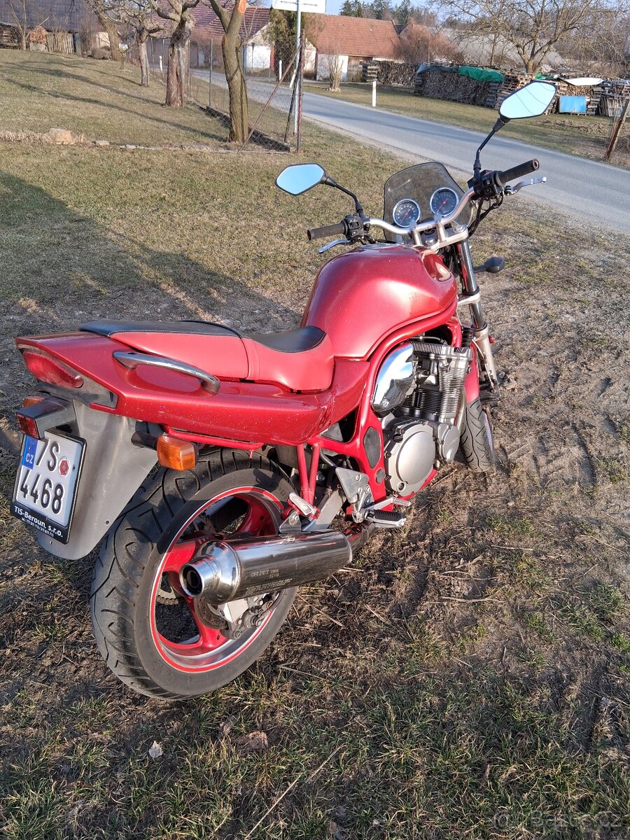 Suzuki gsf600 bandit - 4