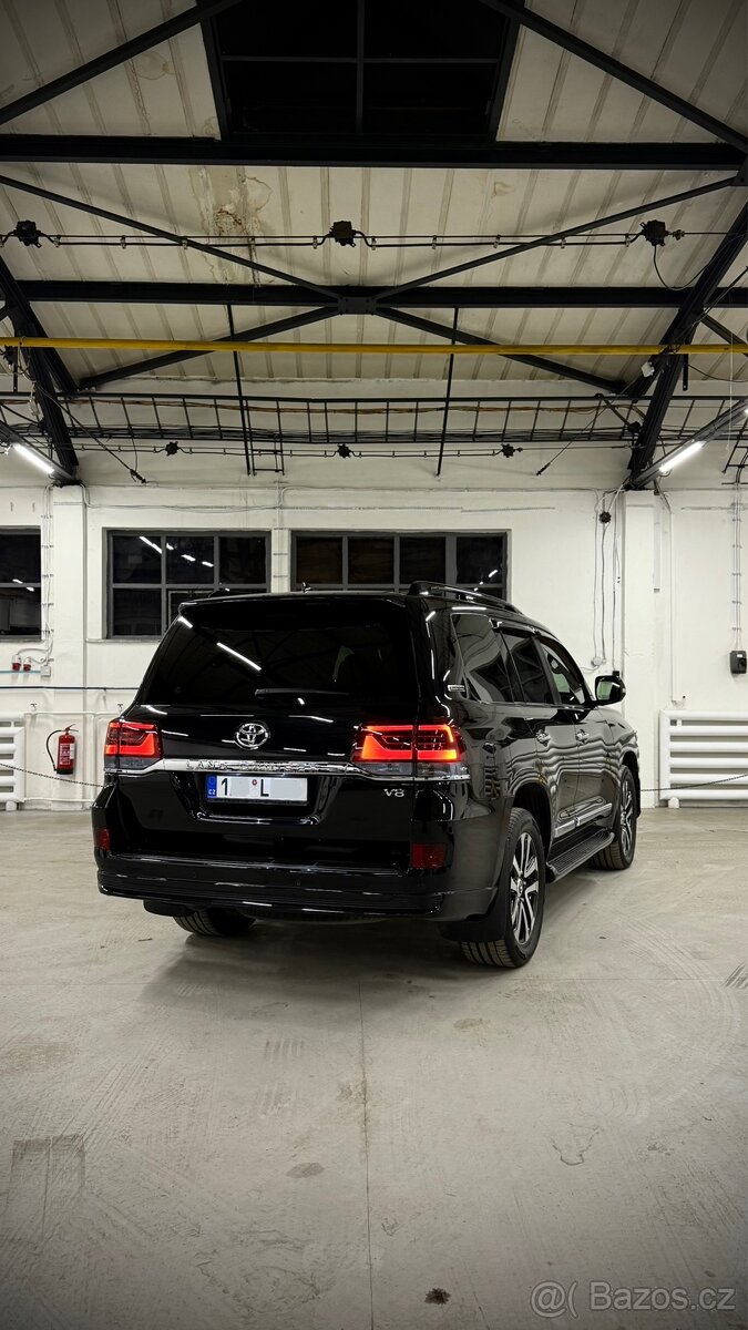 Toyota Land Cruiser 4.5 V8 Diesel, 2019, 130 000 km