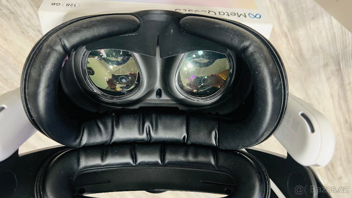 Meta Quest 3 128GB + Kiwi H4 Boost Head Strap - 4