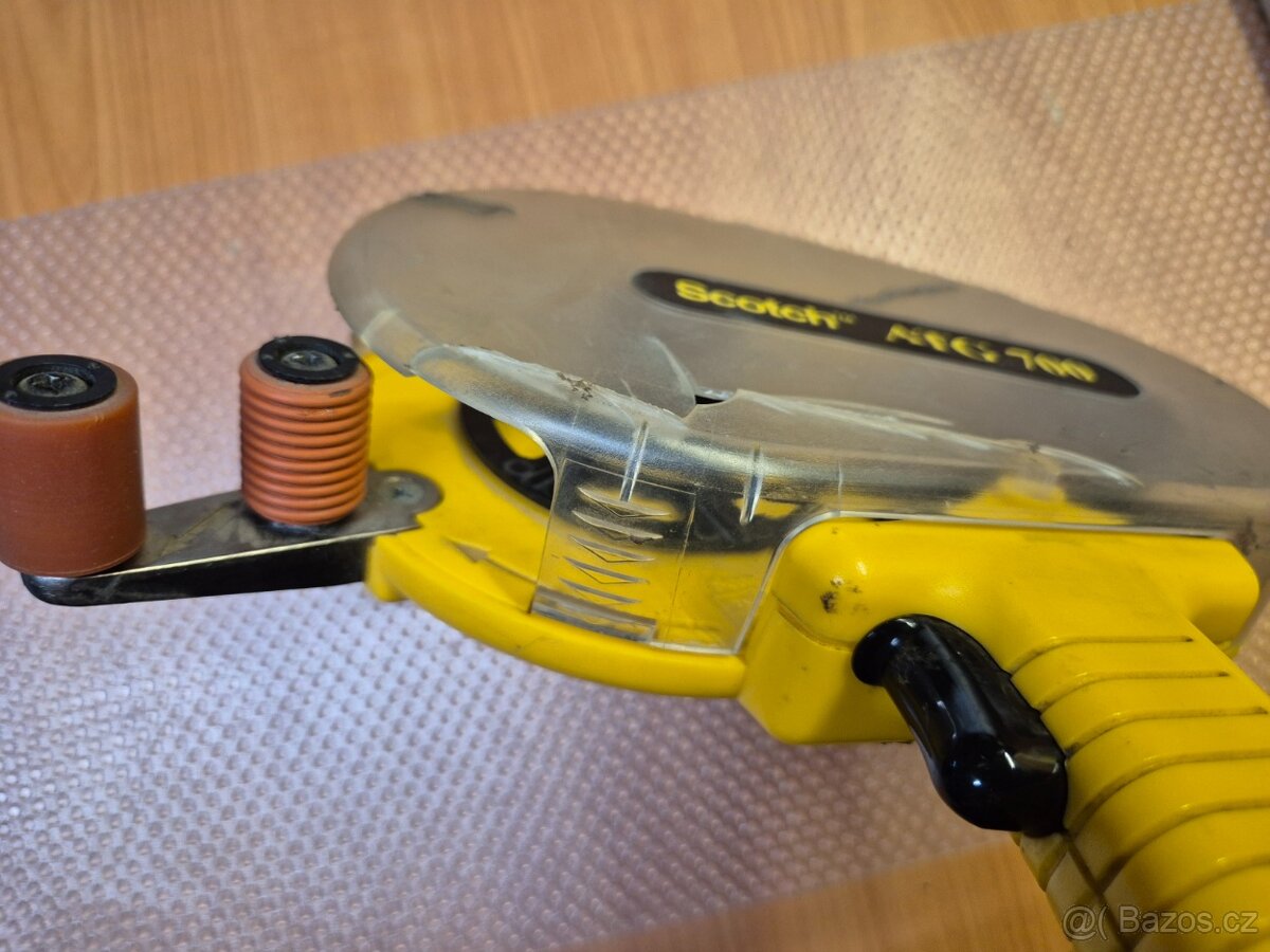 ATG700 aplikátor oboustranně lepicích pásek 3M - 4