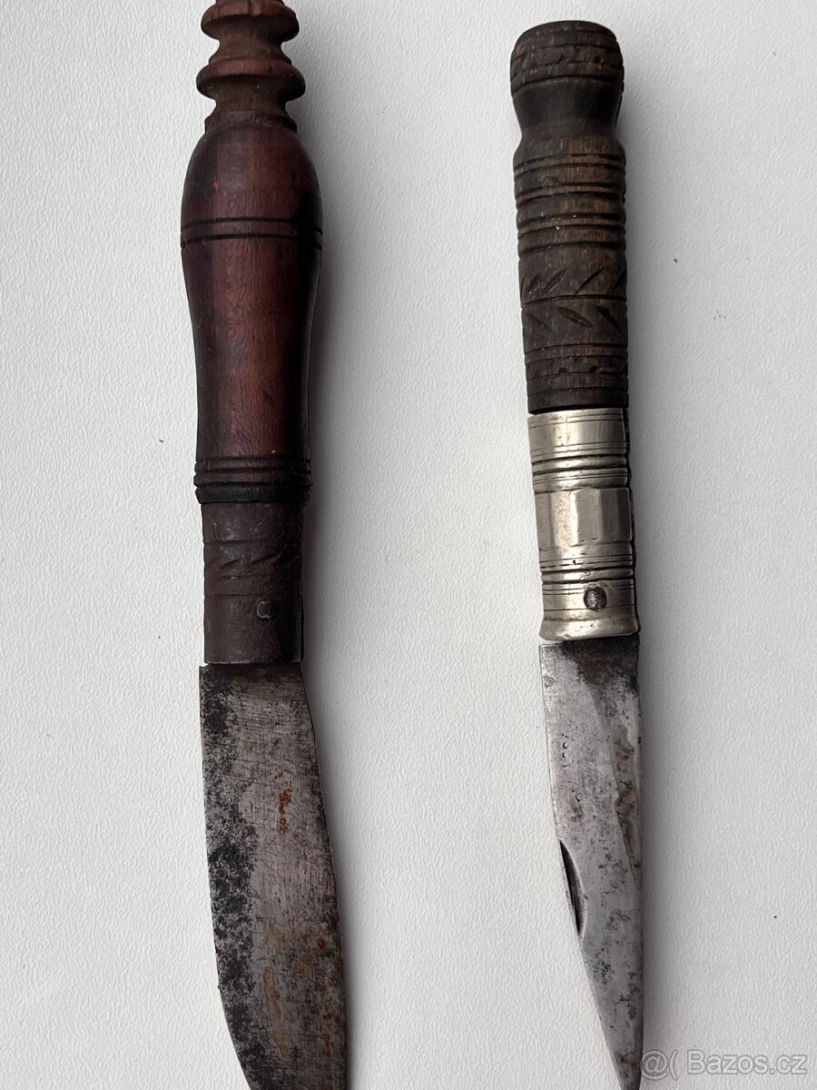 Staré nože s dřevěnou rukojetí – původní stav, 2 ks - 4