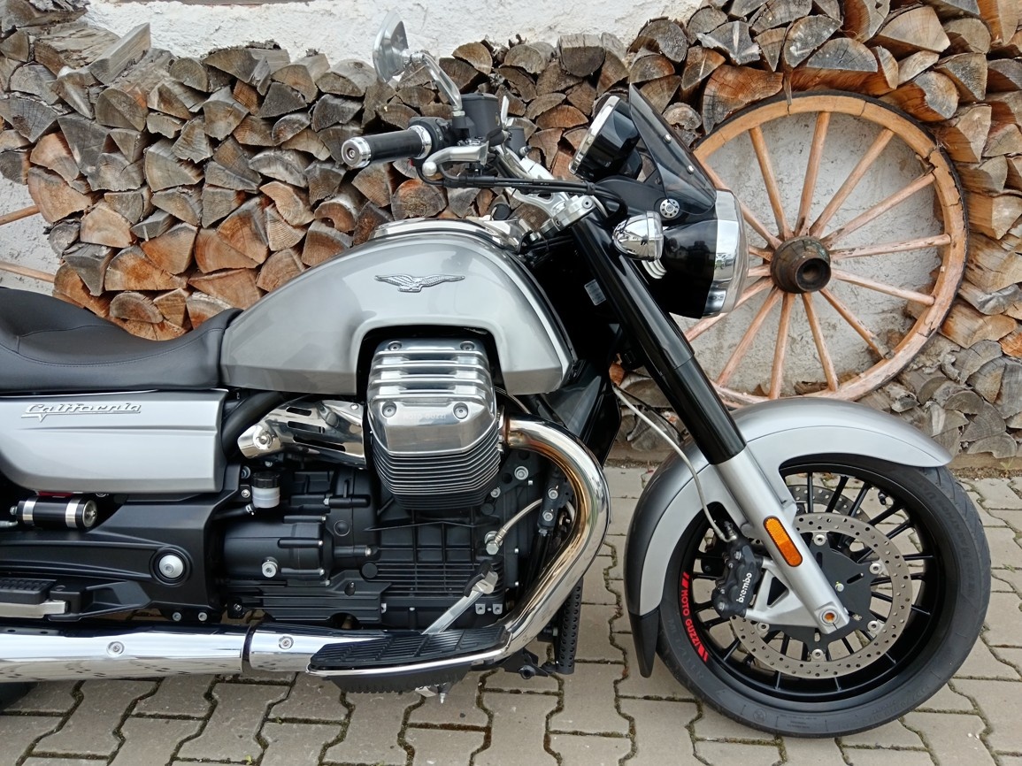 MOTO GUZZI CALIFORNIA 1400 CUSTOM - 4