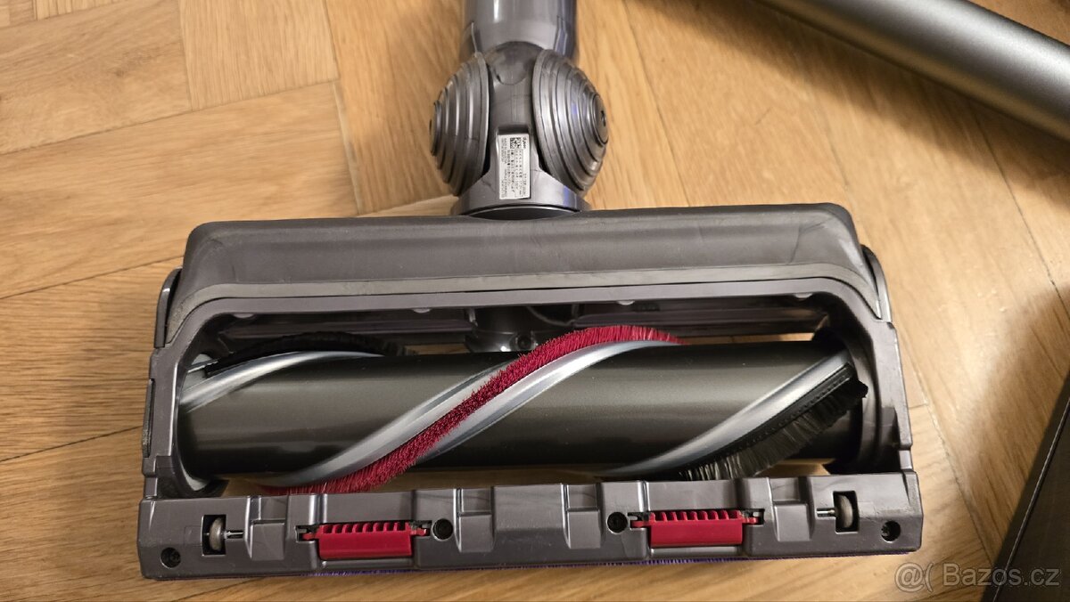 Dyson V15 Detect Absolute - 4