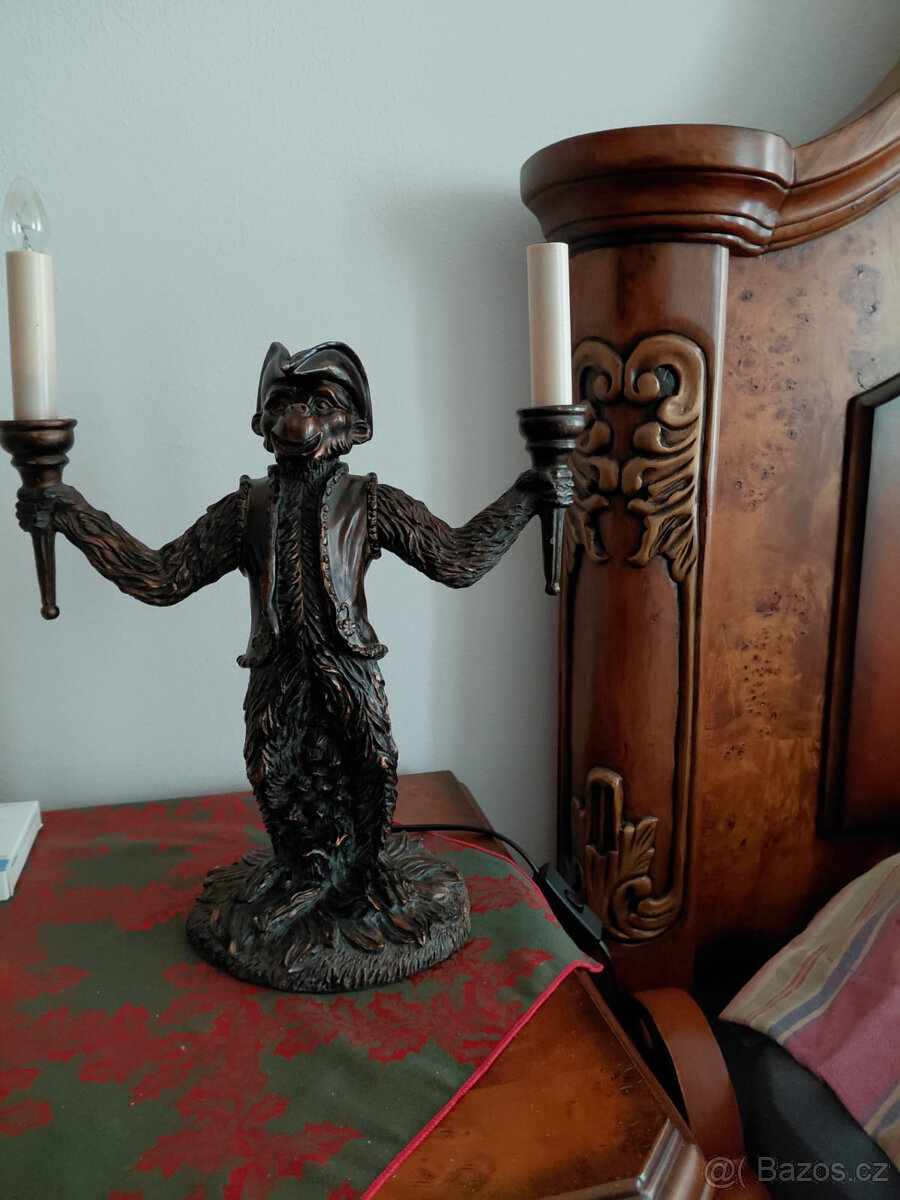 nábytek dovoz usa, replika - 4