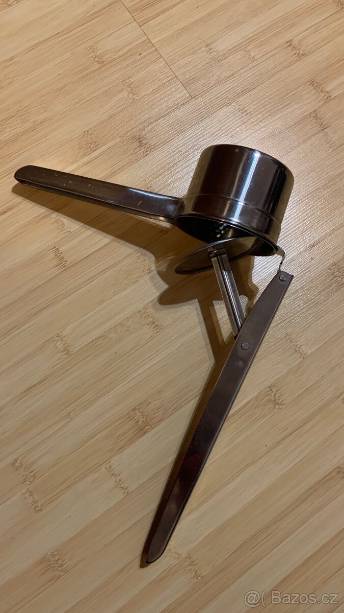 Mačkadlo Tescoma na brambory a těsto GrandCHEF - 4