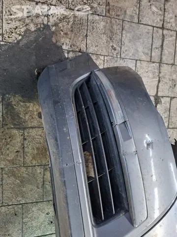 Přední nárazník VW Passat B6 šedý - 4