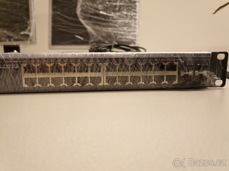 NetGear 24G GSM7224 V2H1 24-Port L2 Switch - 4