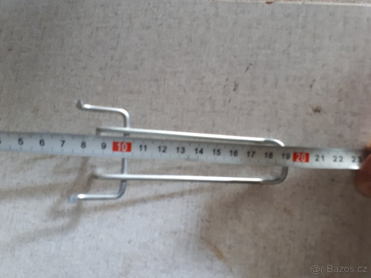 Prodám háčky na drážkované panely - 4